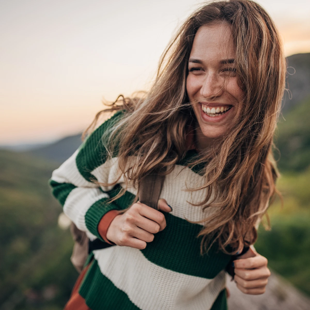 Nordic Pure Oreganoöl - Junge Frau